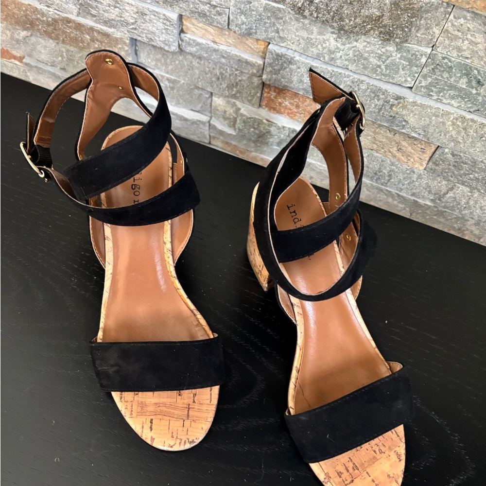 Indigo Black Strappy Women's Sandals